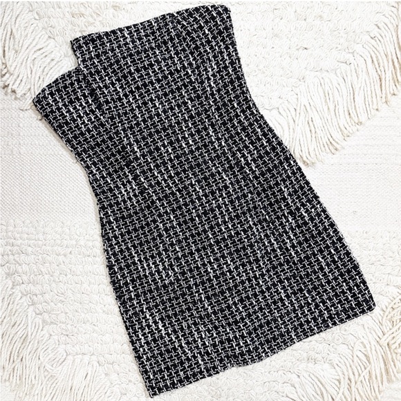 NBD Dresses & Skirts - NBD black & white tweed Isadora strapless mini dress XXS